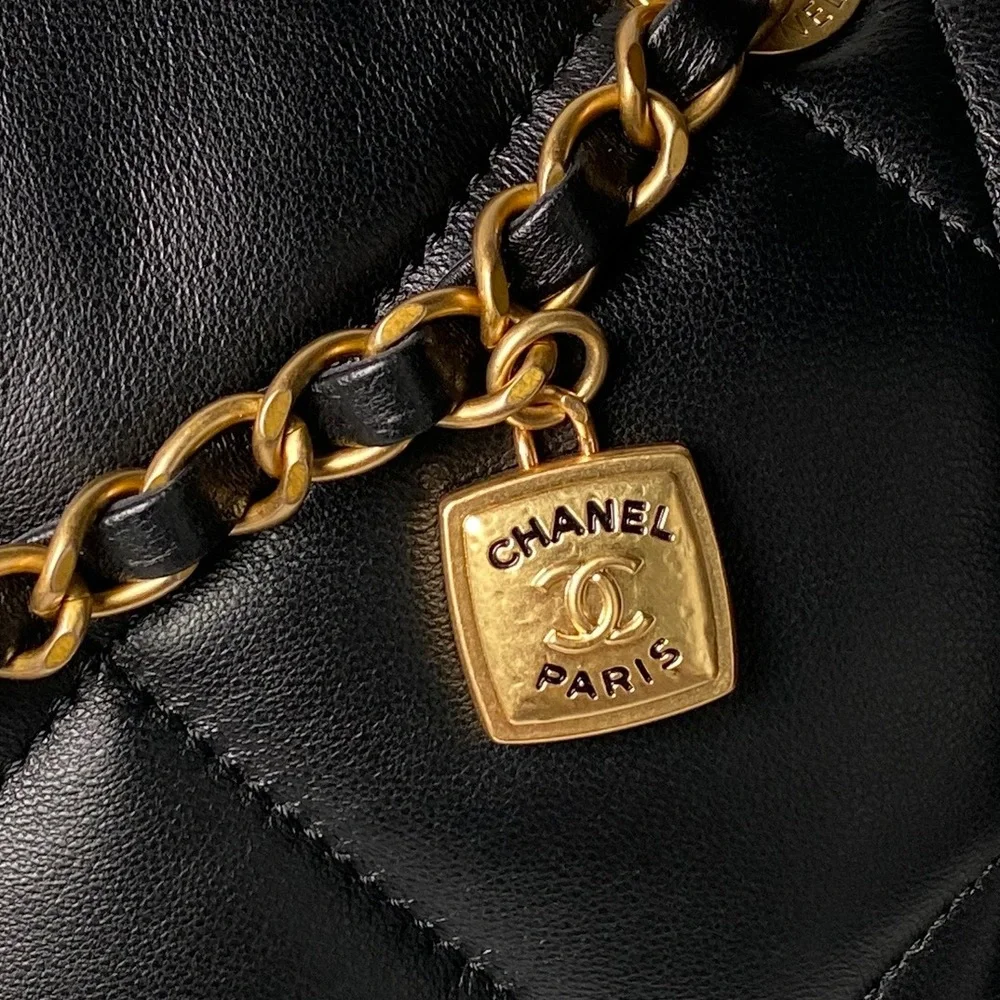 Chanel 25K Fall/Winter Limited Edition Shopping Bag